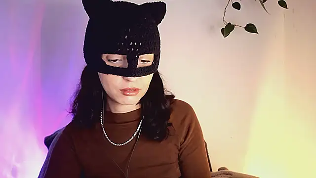 Snapshot of Onirica_L chatting on July 9, 9:03 pm Onirica L online show from July 9, 9:03 pm