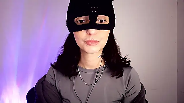 Snapshot of Onirica_L chatting on June 24, 6:28 pm Onirica L online show from June 24, 6:28 pm