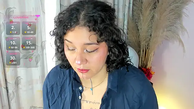 Snapshot of Sylvara_bx chatting on May 23, 11:53 am Sylvara bx online show from May 23, 11:53 am