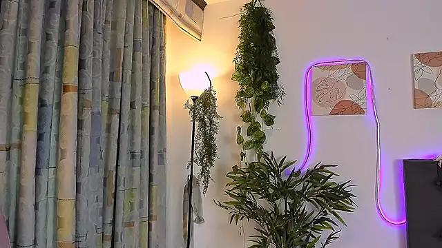 Sylvara bx online show from March 30, 1:01 pm