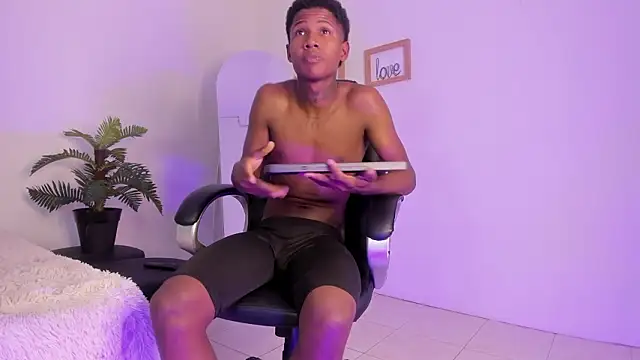 im oleiderr online show from February 28, 4:23 am