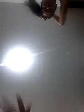 Julienmiranda online show from February 8, 5:05 am