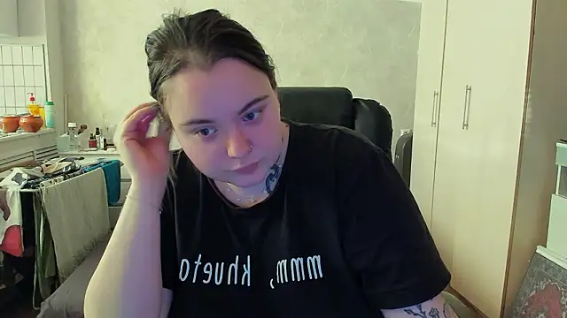 katya idinax online show from February 7, 11:18 am