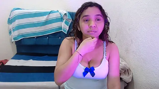 Snapshot of miiia_perez chatting on February 11, 4:18 pm miiia perez online show from February 11, 4:18 pm