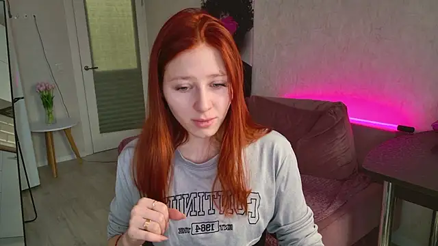 Weisser Moon online show from February 7, 5:37 am