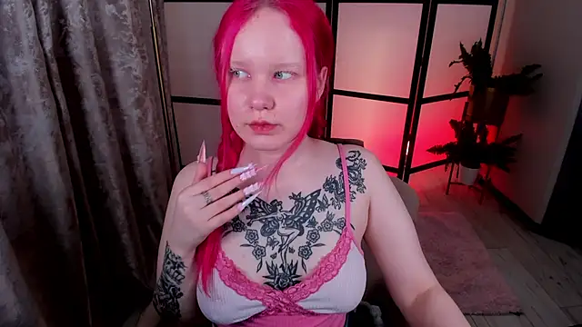 Snapshot of AnnieVibe chatting on May 19, 5:31 pm AnnieVibe online show from May 19, 5:31 pm
