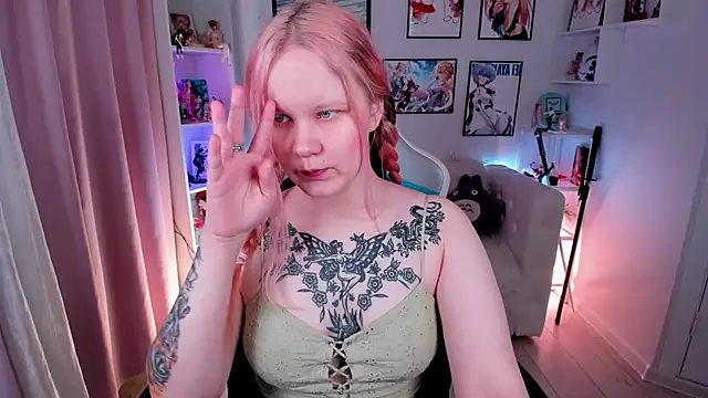 AnnieVibe online show from March 15, 5:31 pm