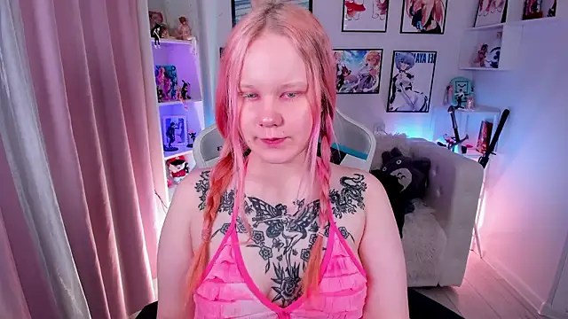 AnnieVibe online show from March 18, 5:36 pm