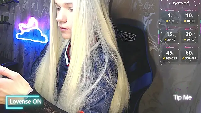 Shiny Victoria online show from March 24, 9:42 am