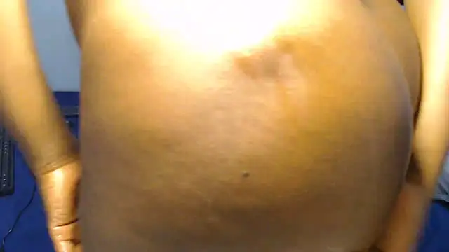 karen-001 online show from February 24, 9:10 am