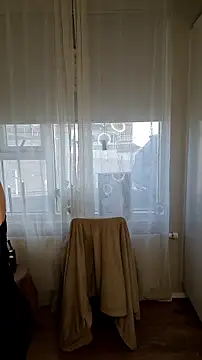 Snapshot of Bella_Velour chatting on February 19, 2:47 pm Bella Velour online show from February 19, 2:47 pm