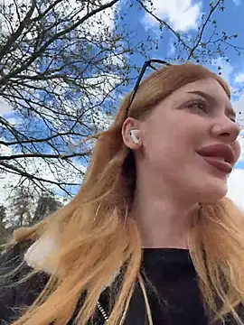 Jean Graay online show from April 9, 10:10 am