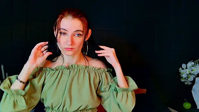 NicoleLuxe online show from June 1, 6:40 pm