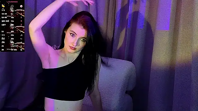 Snapshot of NicoleLuxe chatting on February 8, 6:16 pm NicoleLuxe online show from February 8, 6:16 pm