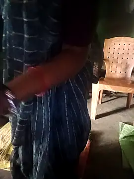 Royal hotti0011 online show from April 12, 8:50 am