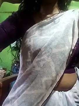 Snapshot of Royal_hotti0011 chatting on February 20, 5:04 am Royal hotti0011 online show from February 20, 5:04 am