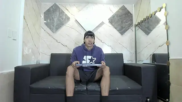 Snapshot of biig_boy chatting on February 3, 7:30 pm biig boy online show from February 3, 7:30 pm