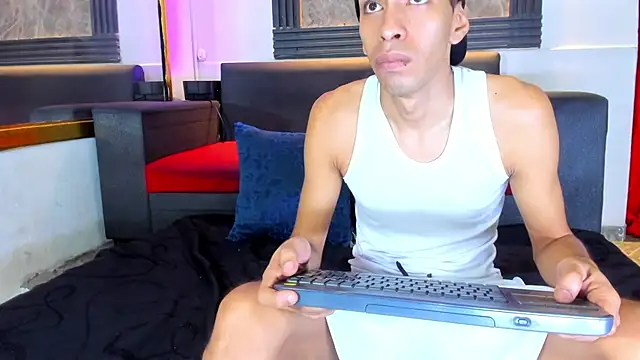 biig boy online show from May 1, 7:52 pm