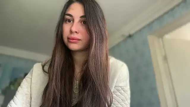 LiluMartiznir online show from May 4, 7:44 am