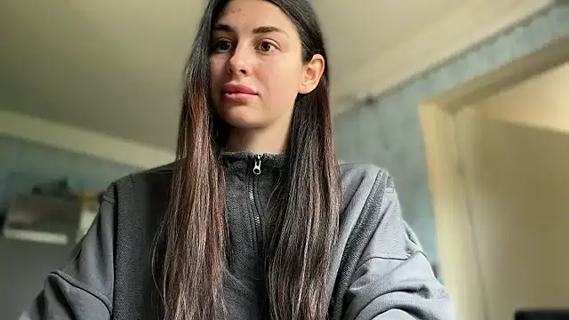 LiluMartiznir online show from May 14, 11:07 am