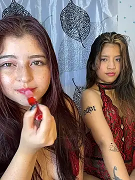 Vilu and Xuxi  online show from April 12, 11:08 pm