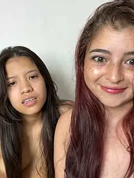 Vilu and Xuxi  online show from February 23, 9:26 pm