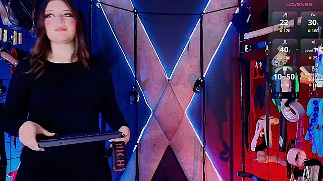 Candyqueen bdsm  online show from March 22, 3:43 am