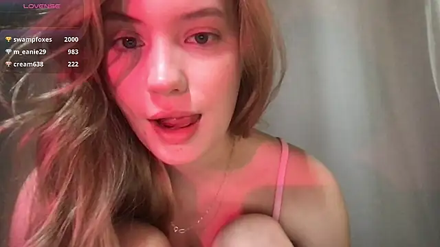 Snapshot of lola_boo chatting on March 2, 5:30 am lola boo online show from March 2, 5:30 am