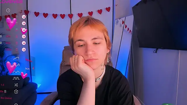 AutumnWhisper online show from March 11, 8:58 pm