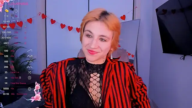 AutumnWhisper online show from April 10, 3:41 pm