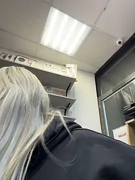 Snapshot of Chiibi chatting on February 26, 8:25 am Chiibi online show from February 26, 8:25 am