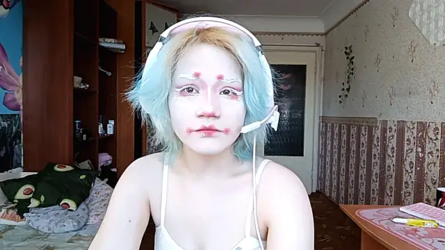 KathernSaulters online show from February 23, 7:09 am