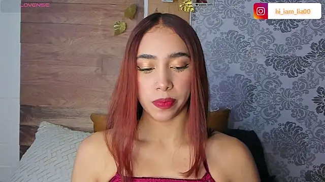 LiaHansson00 online show from March 11, 3:17 pm