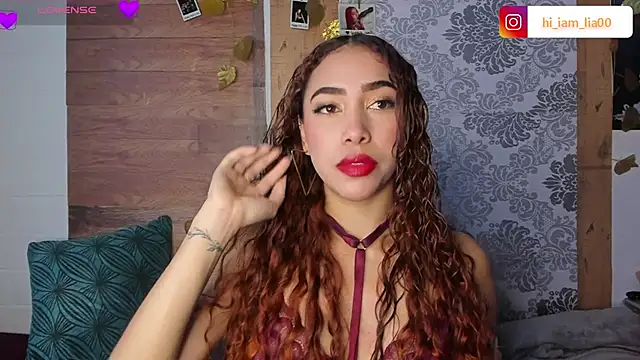 Snapshot of LiaHansson00 chatting on February 14, 3:23 pm LiaHansson00 online show from February 14, 3:23 pm