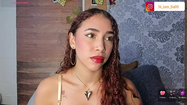 LiaHansson00 online show from April 2, 4:24 pm