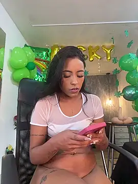 Alahia Betancurr online show from March 18, 1:57 pm