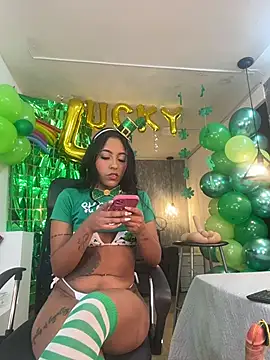 Alahia Betancurr online show from March 17, 1:58 pm