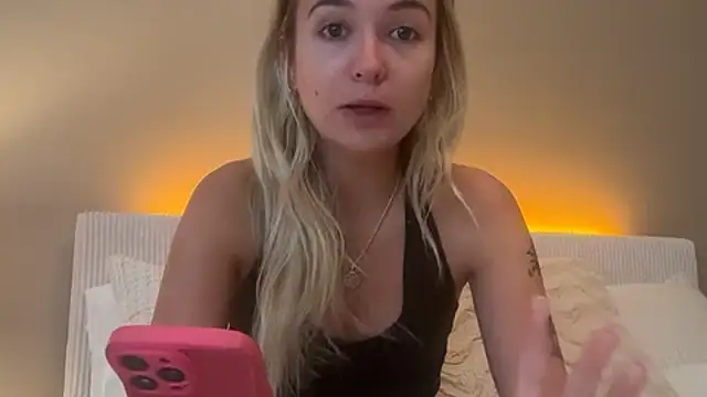 kelseyblu online show from May 19, 12:04 am