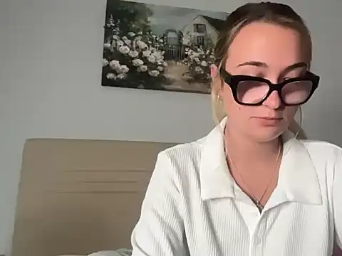 kelseyblu online show from April 28, 10:47 pm