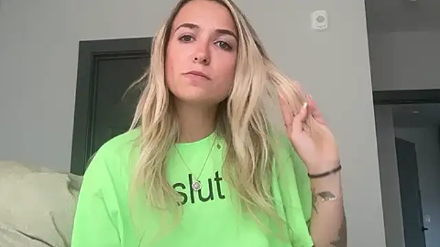 kelseyblu online show from May 10, 11:17 pm