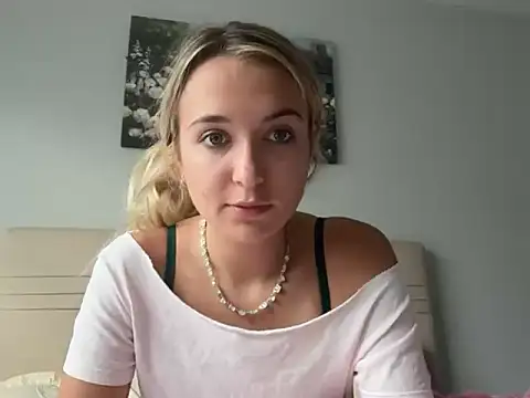 kelseyblu online show from April 23, 10:22 pm