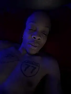 Snapshot of Suavea757 chatting on February 3, 2:53 am Suavea757 online show from February 3, 2:53 am