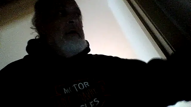 Snapshot of Skippy2420 chatting on July 1, 2:17 pm Skippy2420 online show from July 1, 2:17 pm