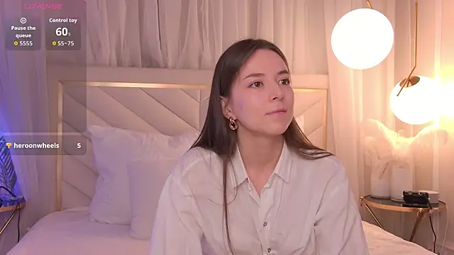 AlisseMoore online show from February 14, 6:46 am