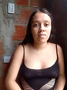 Snapshot of lachiki_plus chatting on April 22, 9:54 pm lachiki plus online show from April 22, 9:54 pm