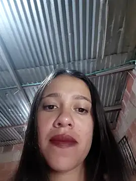 Snapshot of lachiki_plus chatting on February 9, 9:51 am lachiki plus online show from February 9, 9:51 am