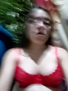 Snapshot of lachiki_plus chatting on February 20, 10:06 am lachiki plus online show from February 20, 10:06 am