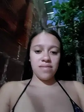 Snapshot of lachiki_plus chatting on May 15, 10:13 am lachiki plus online show from May 15, 10:13 am