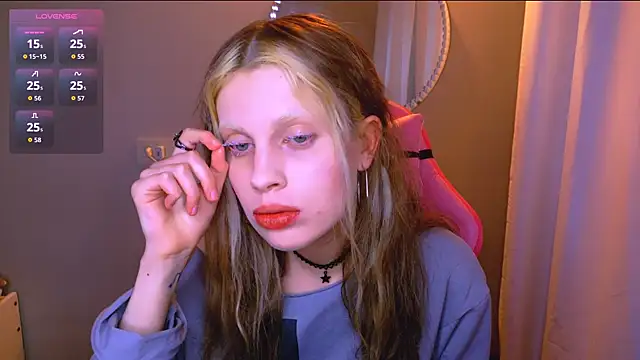 Maxine gold online show from March 26, 7:45 pm