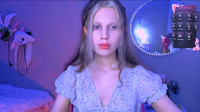 Maxine gold online show from March 11, 8:14 pm